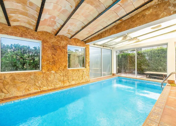 Villa Malik mit Meerblick und Pool